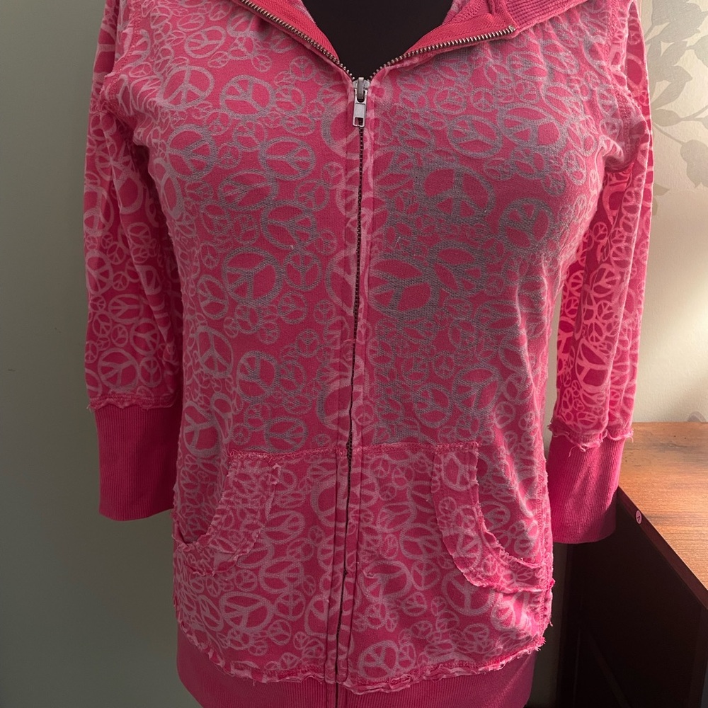 Maurices Vibrant Hot pink peace sign hoodie size M